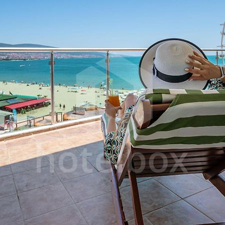 Briz Beach Apartments Slăntjev Brjag Exteriör bild