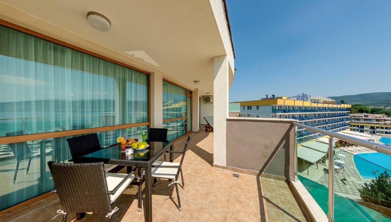 Briz Beach Apartments Slăntjev Brjag Exteriör bild
