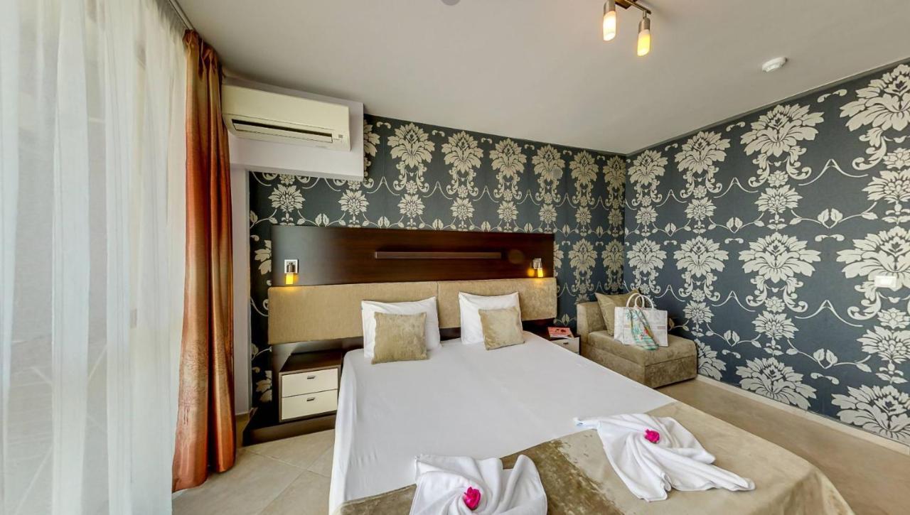 Briz Beach Apartments Slăntjev Brjag Exteriör bild