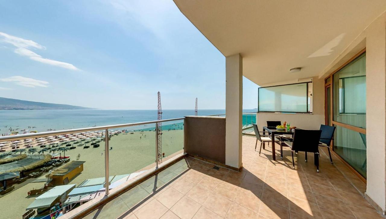 Briz Beach Apartments Slăntjev Brjag Exteriör bild
