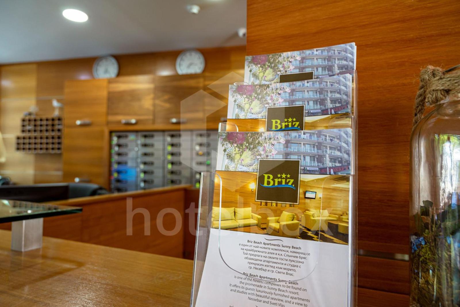 Briz Beach Apartments Slăntjev Brjag Exteriör bild